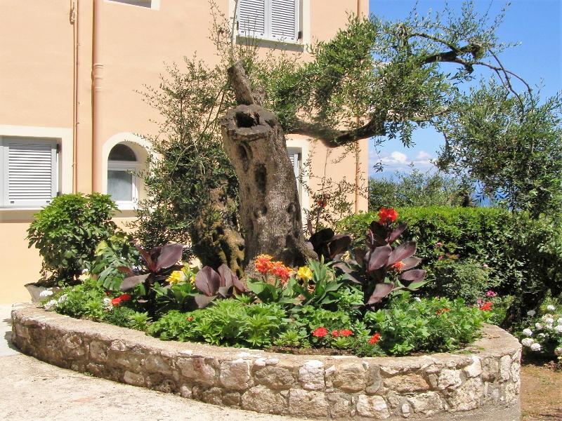 Apostolos & Eleni Family Apartments Перама Екстериор снимка