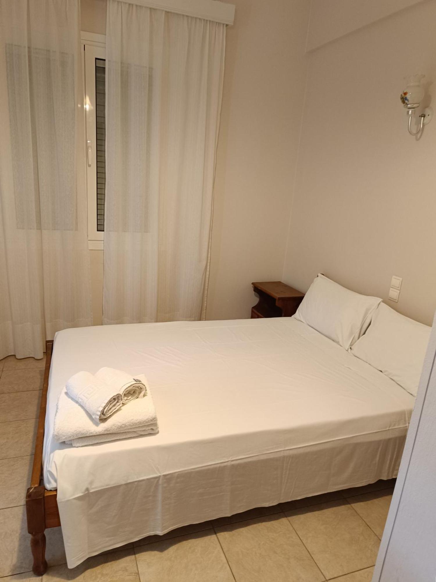 Apostolos & Eleni Family Apartments Перама Екстериор снимка