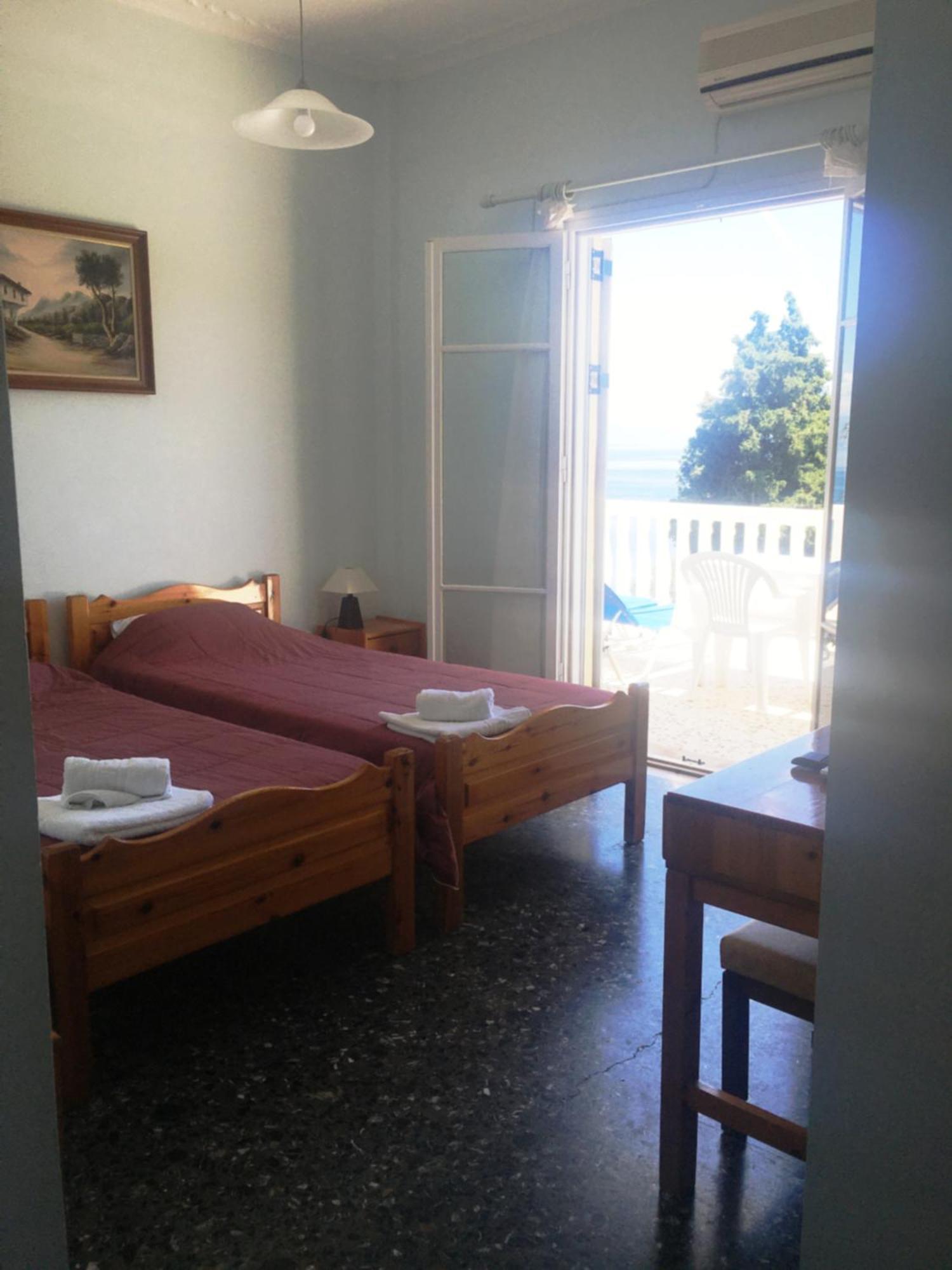 Apostolos & Eleni Family Apartments Перама Екстериор снимка