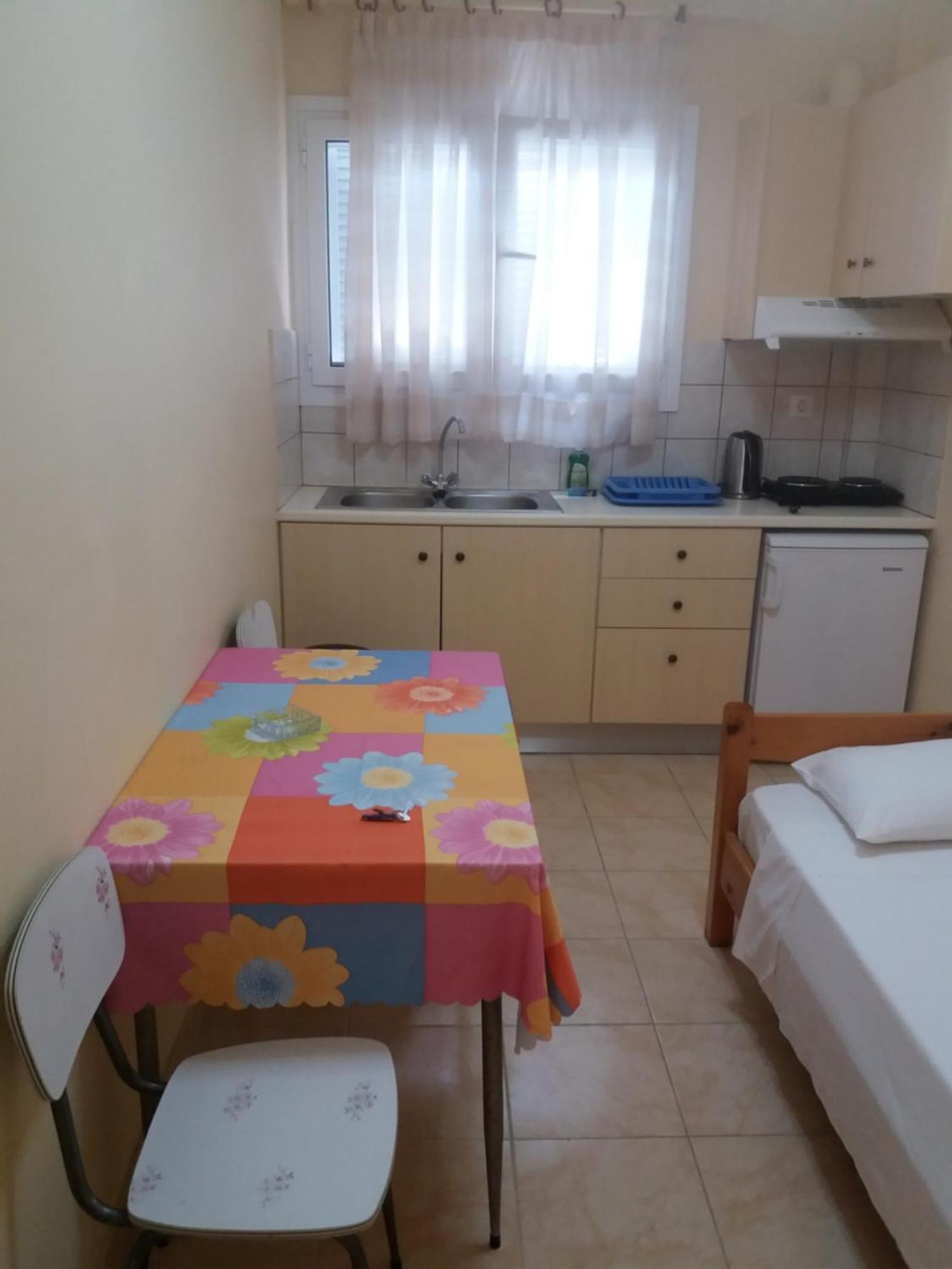 Apostolos & Eleni Family Apartments Перама Екстериор снимка