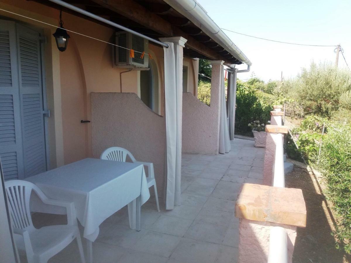 Apostolos & Eleni Family Apartments Перама Екстериор снимка